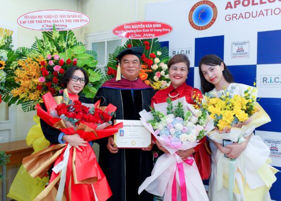 lễ trao bằng tiến sĩ danh dự cho chủ tịch Lê Quang Huấn